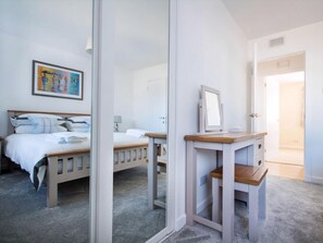 3 chambres, Wi-Fi gratuit, draps fournis