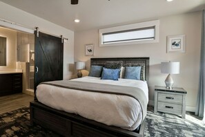3 bedrooms, iron/ironing board, travel crib, free WiFi