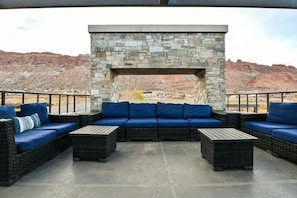 Terrace/patio - SageCreek"C9" Heated Pool - HotTub - TopFloor View (Moab)