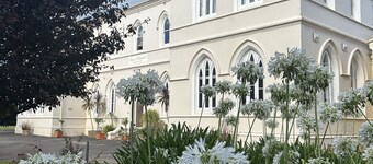 在Koroit的修道院 