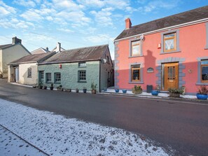 Exterior - 1 bedroom accommodation in Abergorlech (Abergorlech)