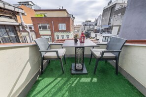 City view - The Business Class Suit (Istanbul)