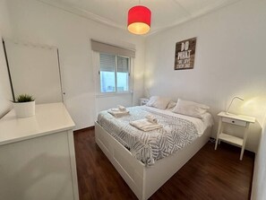 1 soverom, strykejern/-brett, wi-fi og sengetøy