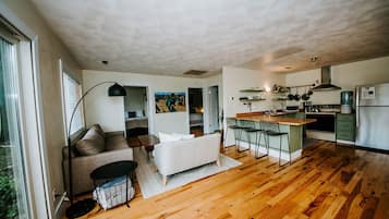 TV, fireplace, DVD player, video library