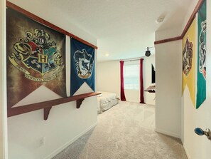 6 habitaciones, cuna de viaje, wifi y ropa de cama 
