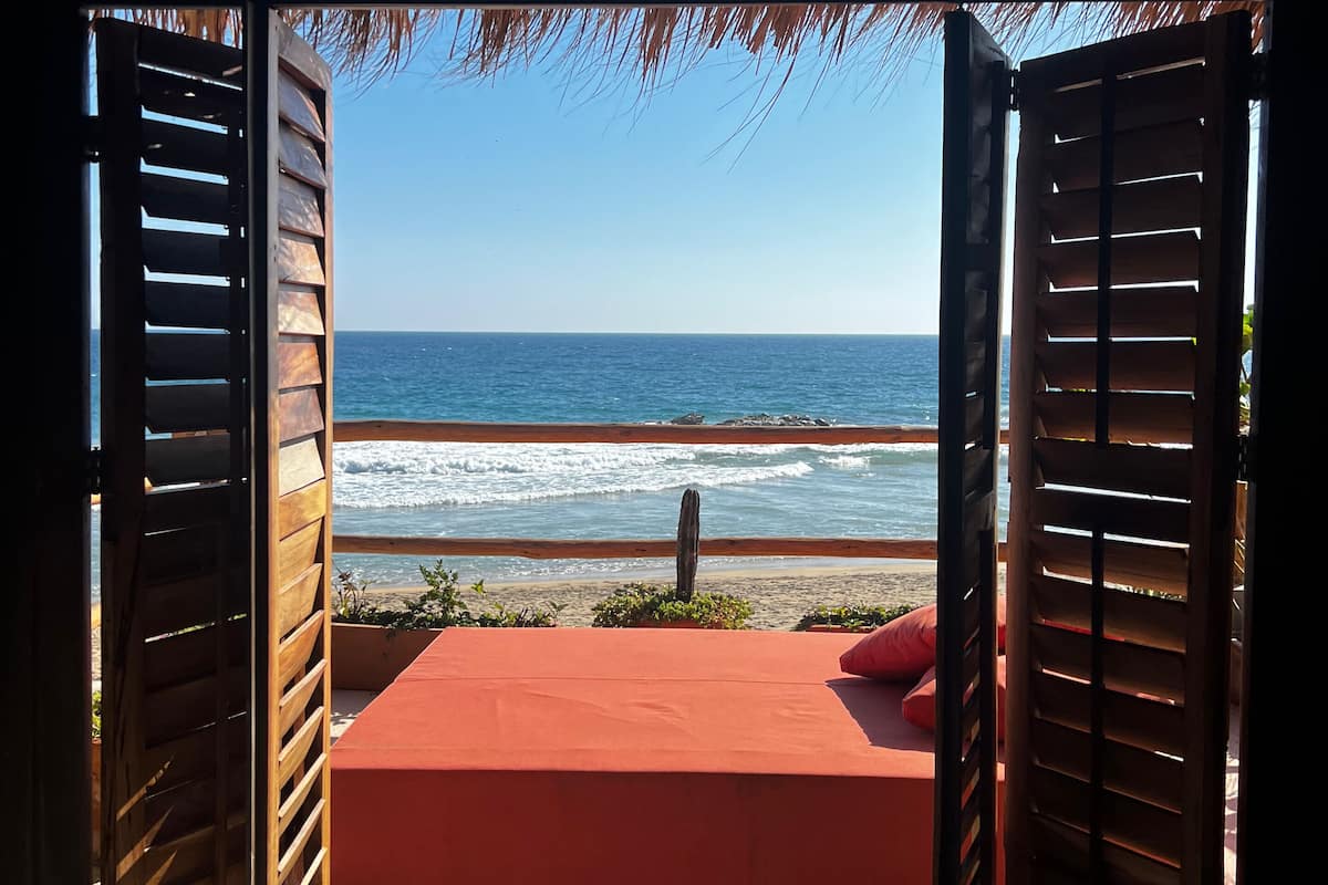 Camera Exclusive, vista spiaggia | 1 camera, una cassaforte in camera, Wi-Fi gratuito, lenzuola