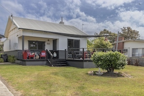 Exterior - Gabo Views waterfront. (Mallacoota)
