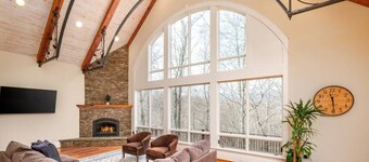 Graceland - A Magnificent Estate on 14 Acres