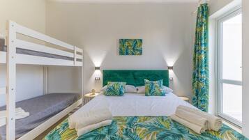 1 chambre, fer et planche à repasser, Wi-Fi gratuit, draps fournis