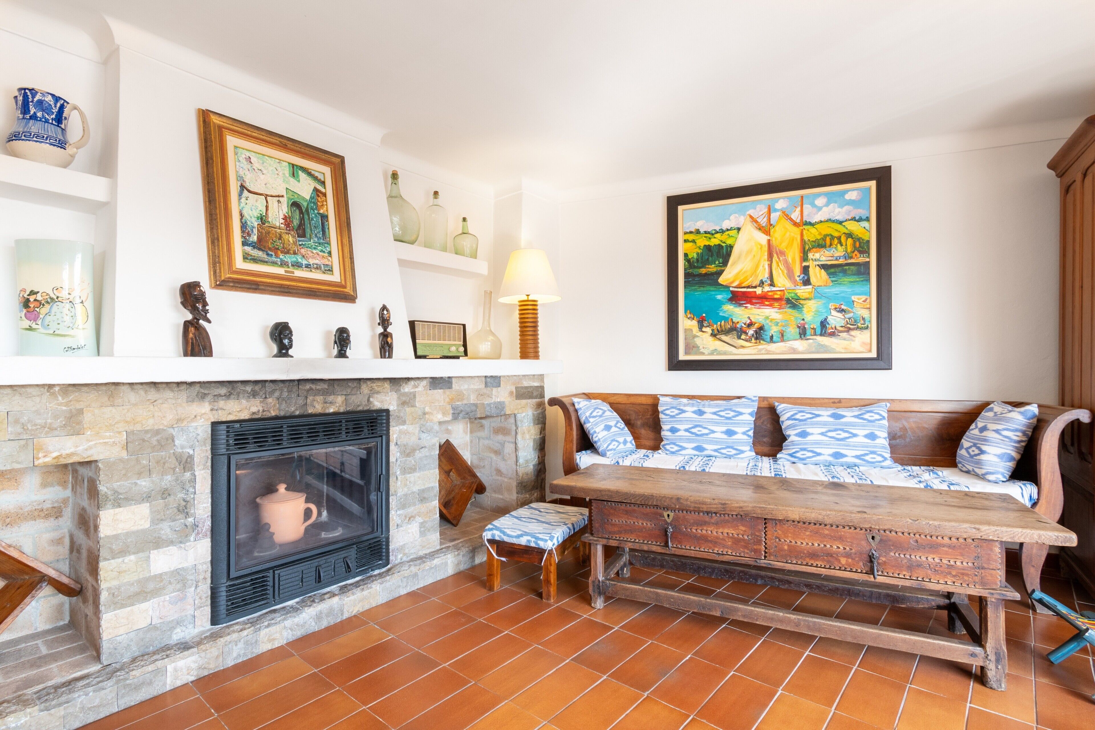 TV, fireplace, DVD player, stereo