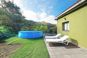 Terrace/patio - Vacation Apartment 'Casa Lomo El Aire Helecho' with Sea View, Shared Pool and Wi-Fi (Tegueste)