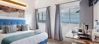 Vacation Apartment 'Casa Lomo El Aire Brezo' with Sea View, Shared Pool and Wi-Fi