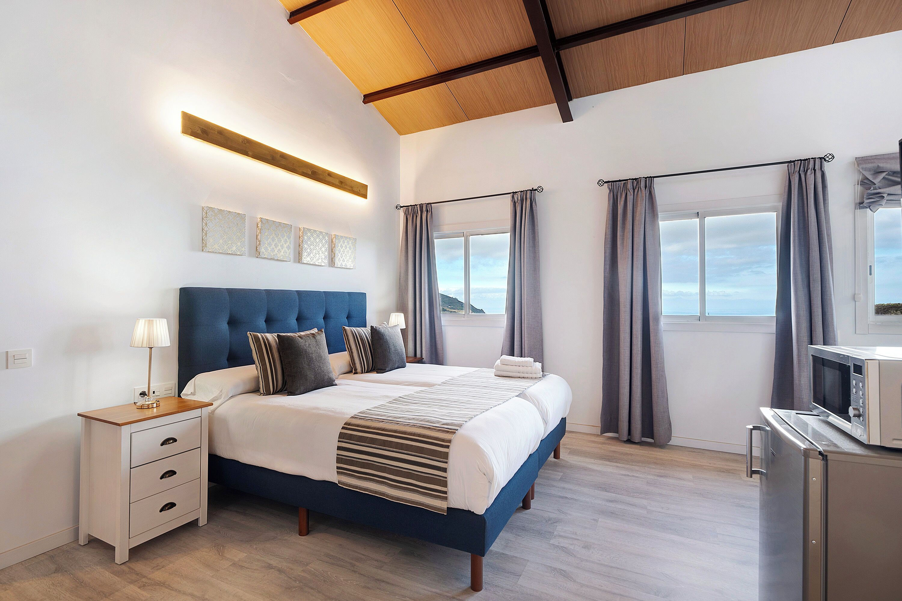 1 dormitorio, tabla de planchar con plancha, wifi gratis y ropa de cama