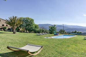 Pool - Country House 'Can Palau' with Mountain View, Private Pool and Wi-Fi (Agullana)