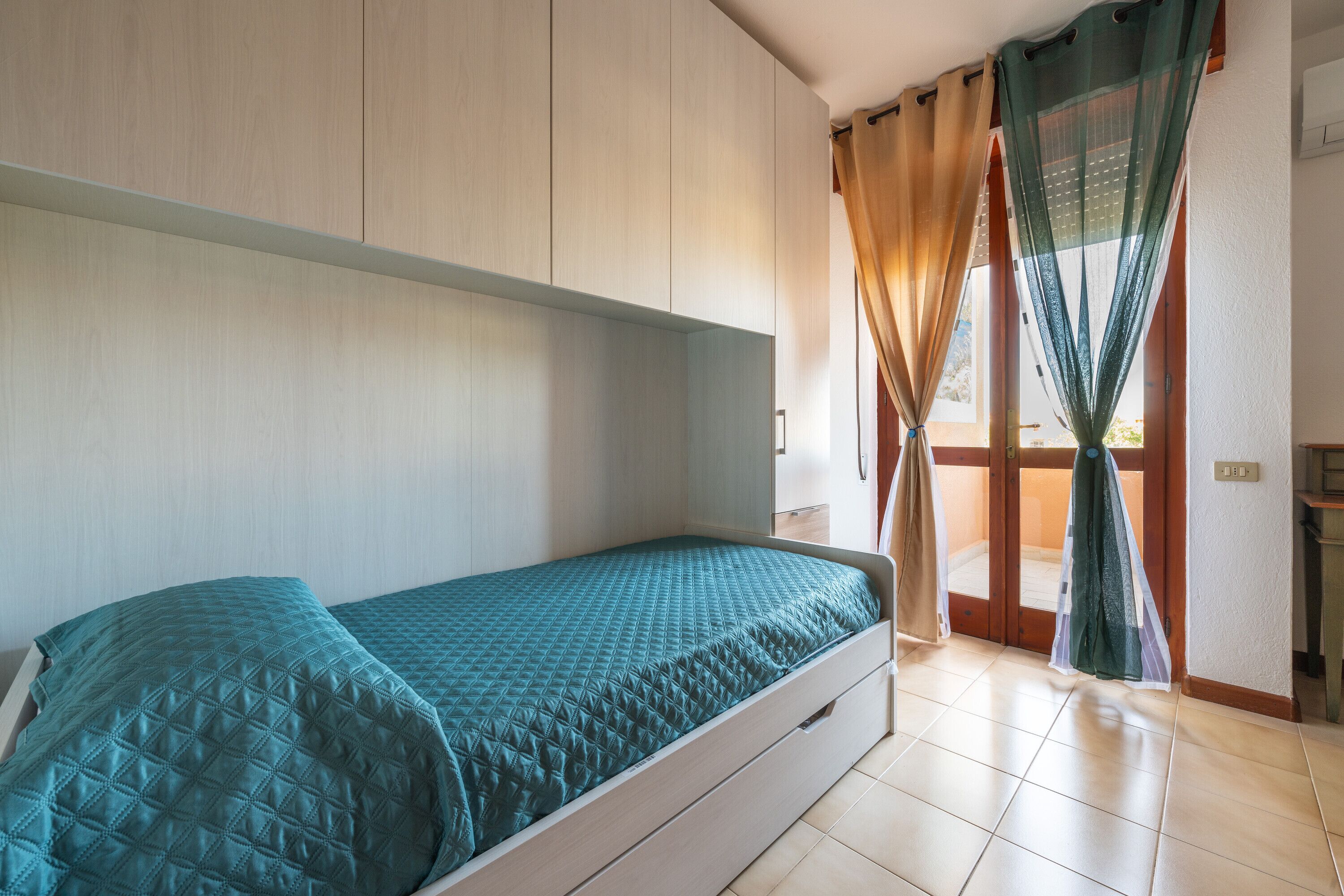 4 camere, ferro/asse da stiro, Wi-Fi gratuito, lenzuola