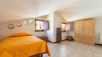 4 Schlafzimmer, Bügeleisen/Bügelbrett, kostenloses WLAN, Bettwäsche