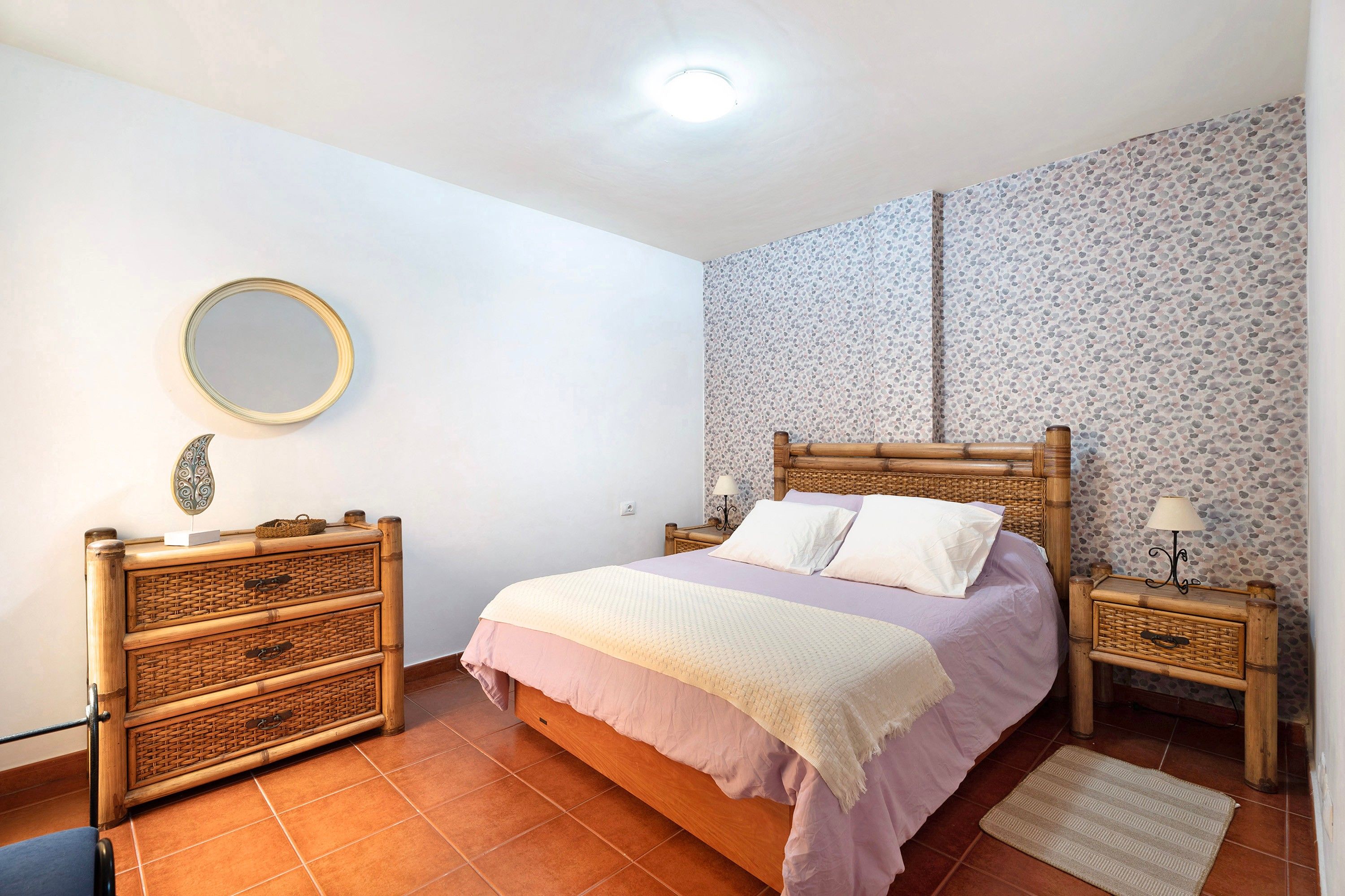 2 bedrooms, iron/ironing board, WiFi (free), bed sheets