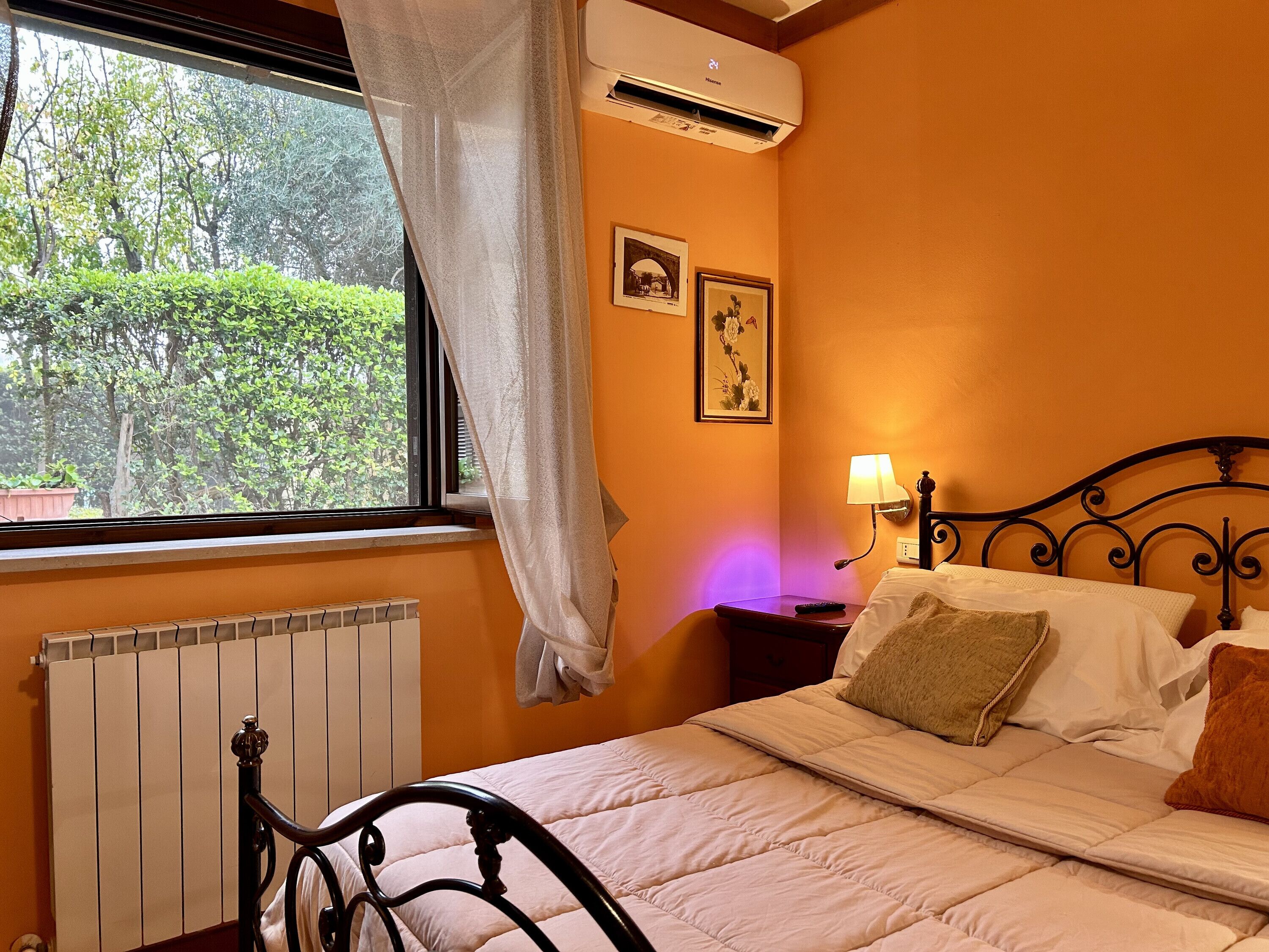 1 camera, ferro/asse da stiro, Wi-Fi gratuito, lenzuola