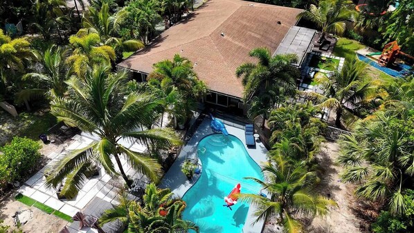 Outdoor pool, a heated pool