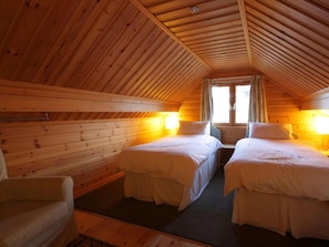 3 bedrooms, free WiFi, bed sheets