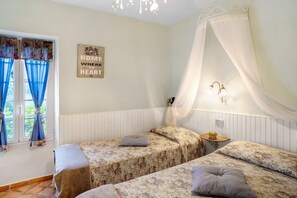 2 habitaciones, wifi gratis y ropa de cama 