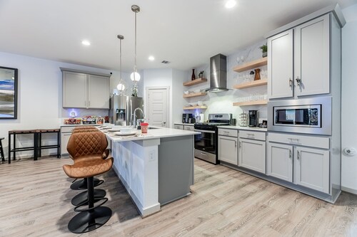 Urban Luxe: Houston Thrills!
