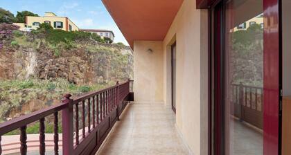 Appartement 'Los Girasoles' avec vue sur la mer, balcon et Wi-Fi