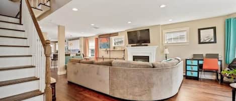 TV, fireplace, DVD player