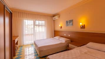 Habitación estándar | Ropa de cama de alta calidad, minibar, insonorización y ropa de cama