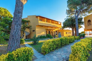 Front of property - Dream Holiday Resort  (Burhaniye)