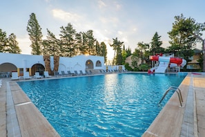 Outdoor pool - Dream Holiday Resort  (Burhaniye)