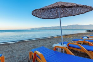 Private beach, beach bar - Dream Holiday Resort  (Burhaniye)