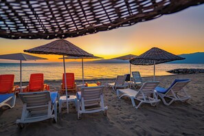 Private beach, beach bar - Dream Holiday Resort  (Burhaniye)