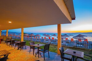 スイムアップバー