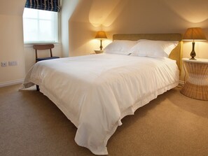 3 bedrooms, free WiFi, bed sheets