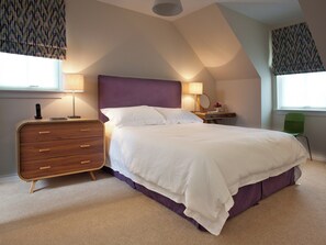 3 bedrooms, free WiFi, bed sheets