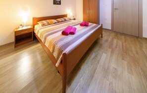 1 bedroom, in-room safe, free WiFi, bed sheets - 1 bedroom awesome apartment in Pula (Pula)