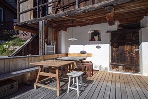 Ulkoruokailutilat