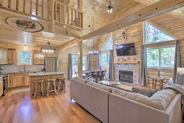 TV connectée, cheminée, jeux vidéo