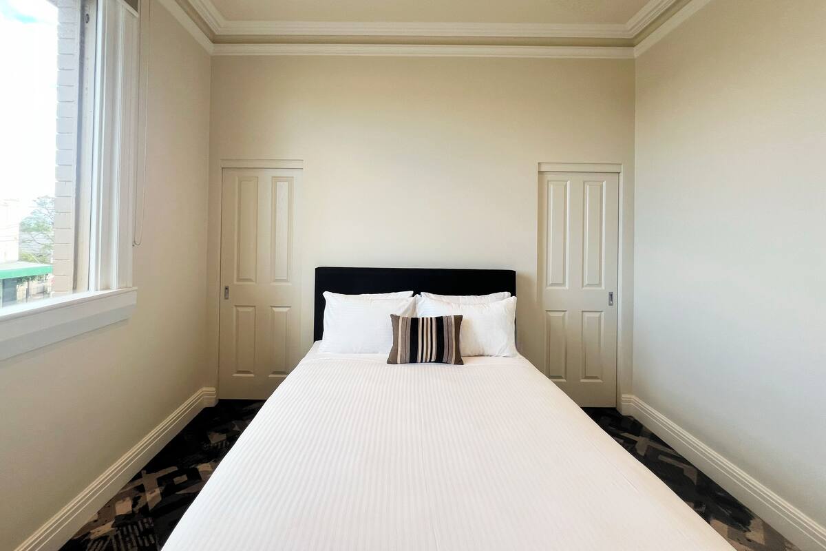 Pillowtop beds, WiFi (free), bed sheets