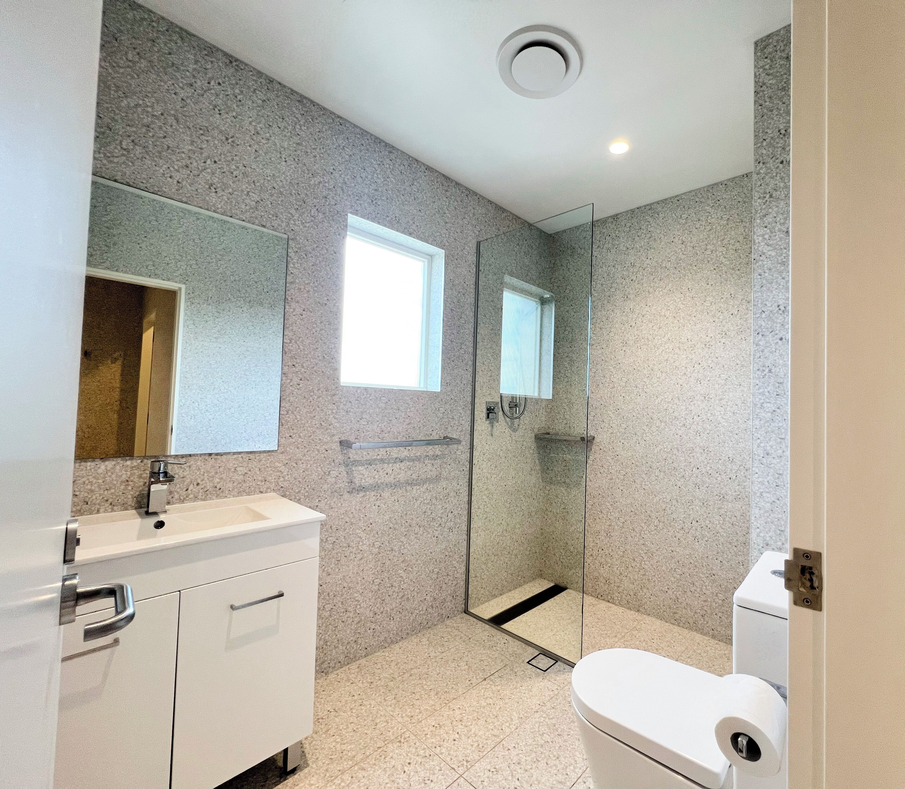 Double Room with Shared Bathroom | Shared bathroom