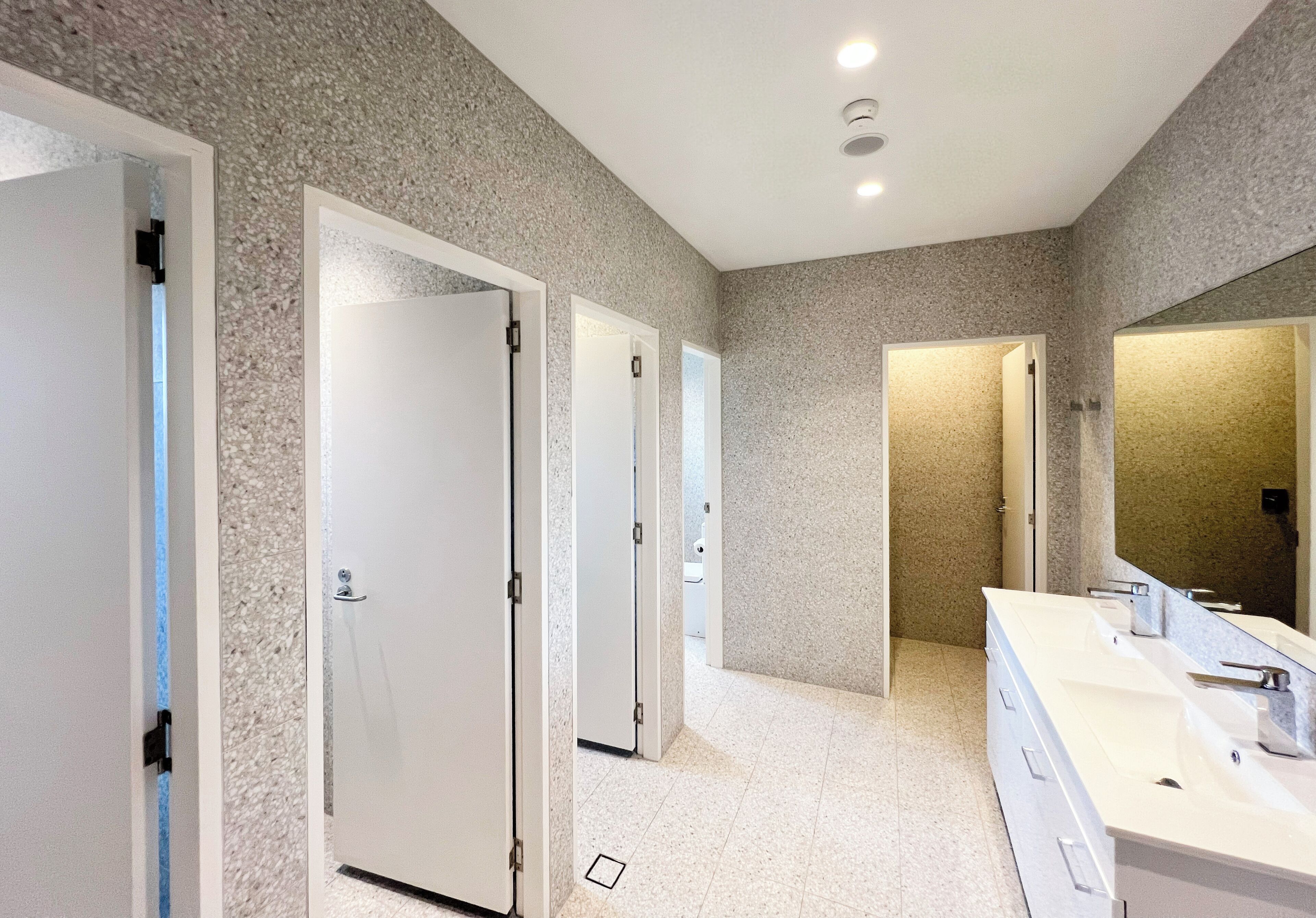 Salle de bain commune