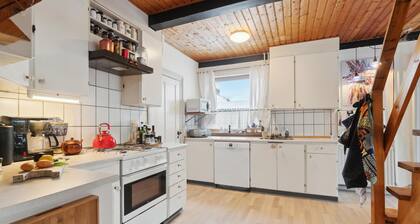 Lovely home in Hasle with WiFi