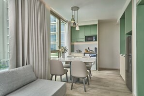 Down duvets, in-room safe, desk, blackout curtains - Citadines Science Park Singapore (Singapore)