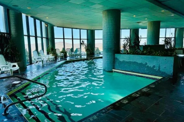 Et oppvarmet basseng