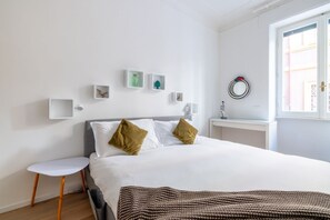 2 bedrooms, iron/ironing board, WiFi, bed sheets - Urban Chic 2 BR Vatican Escape (Roma)