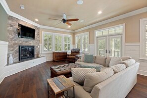 TV - NEW Isle of Palms Home! 5 Bedroom with Pool and Hot Tub! (Isle Of Palms)