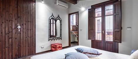 1 bedroom, iron/ironing board, Internet