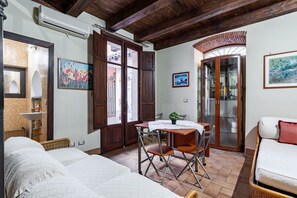 1 Schlafzimmer, Bügeleisen/Bügelbrett, Internetzugang