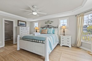 4 chambres, bureau, Wi-Fi, draps fournis